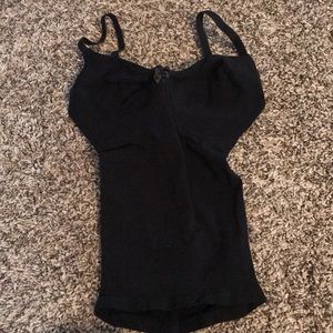 Small seamless shapewear tank